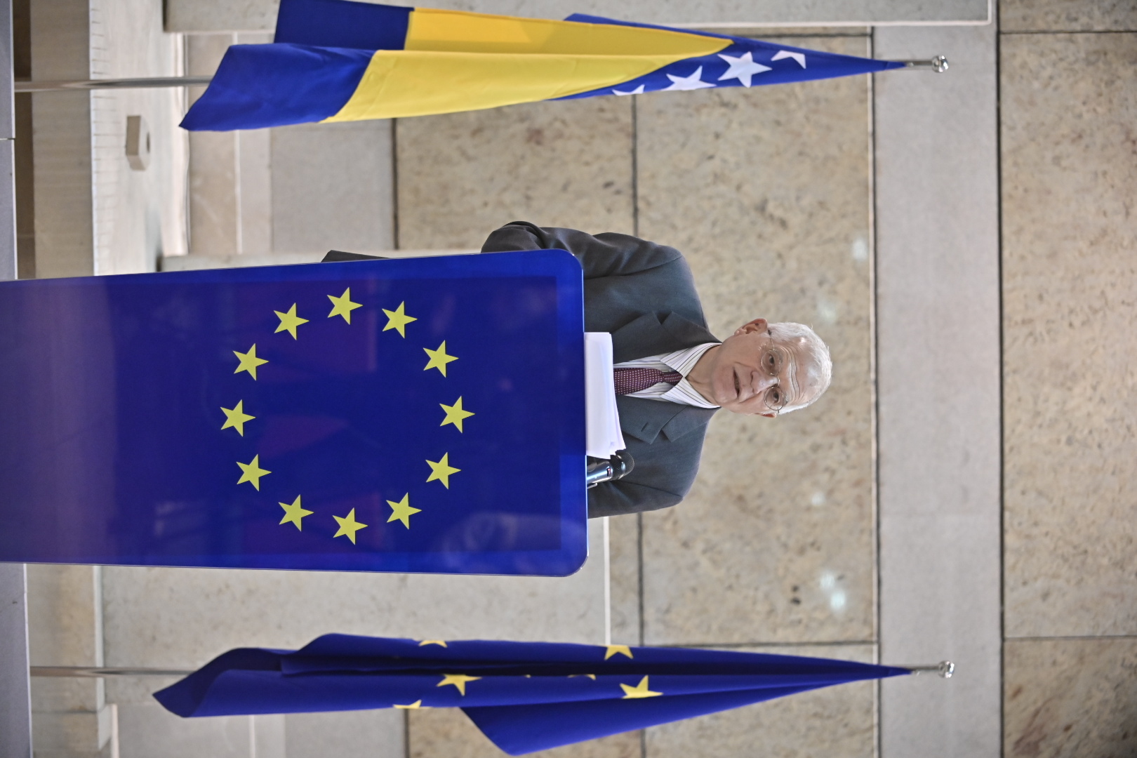 Borrell: RS stavlja na iskušenje granice poslije kojih sve puca - slika 1